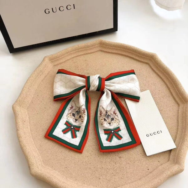 GUCCI-PUSSY-CLIP.jpg